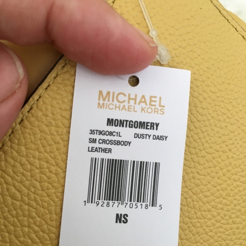 Final sale ✨Michael Kors Crossbody Bag - Picture 6 of 7